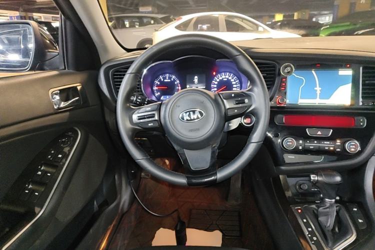 Used Kia K5 2014 2.0L Automatic LUXURY Steering Wheel