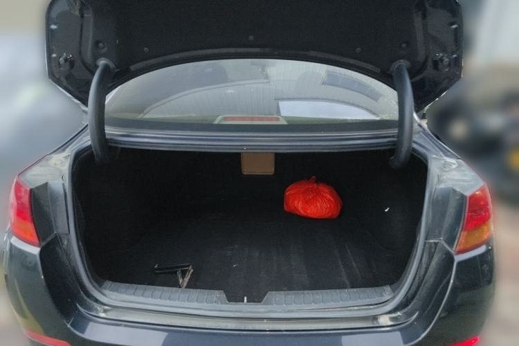 Used Kia K5 2014 2.0L Automatic GL Trunk