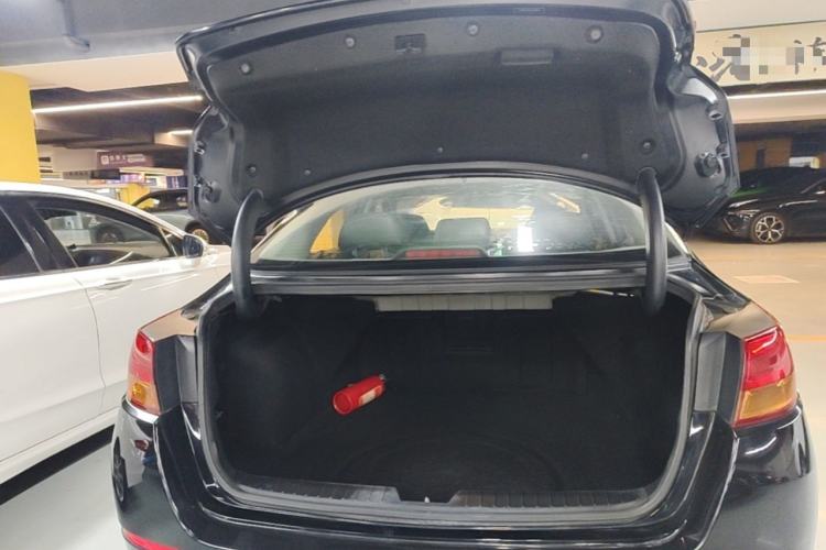 Used Kia K5 2014 2.0L Automatic LUXURY Trunk
