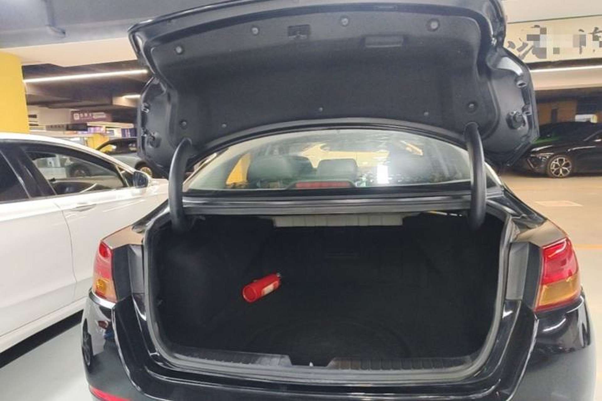 Used Kia K5 2014 2.0L Automatic LUXURY Trunk
