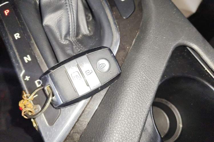 Used Kia K5 2014 2.0L Automatic LUXURY Vehicle Key