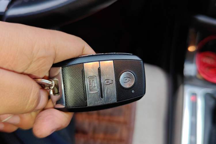 Used Kia K5 2014 2.0L Automatic LUXURY Vehicle Key