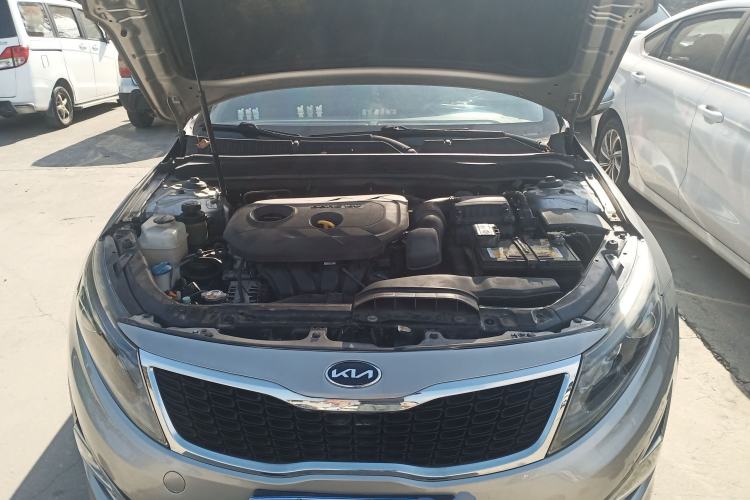 Used Kia K5 2014 2.0L Automatic LUXURY Engine Bay