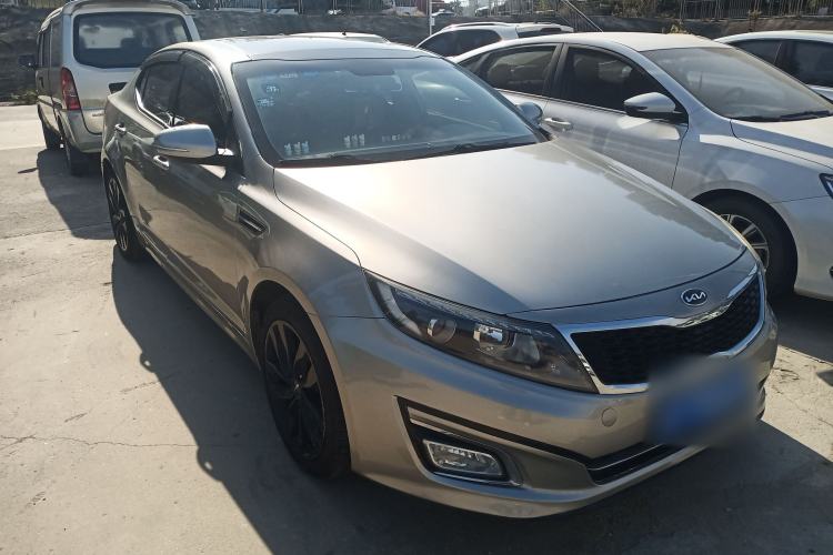 Used Kia K5 2014 2.0L Automatic LUXURY Front Right 45 Deg