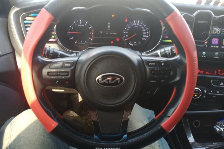 Used Kia K5 2014 2.0L Automatic LUXURY Steering Wheel
