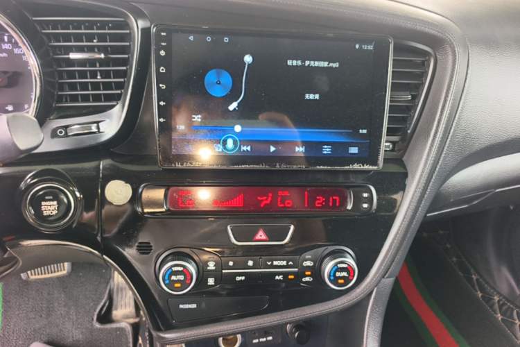 Used Kia K5 2014 2.0L Automatic LUXURY Audio And AC Panel