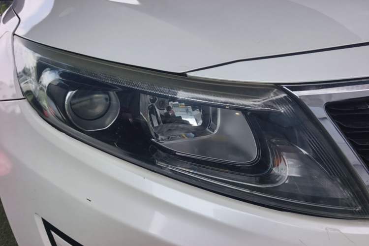Used Kia K5 2014 2.0L Automatic LUXURY Right Front Headlight