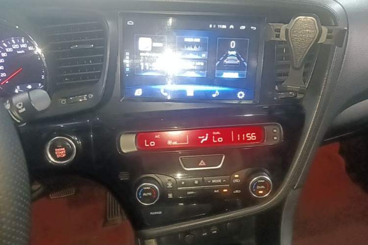 Used Kia K5 2014 2.0L Automatic LUXURY Audio And AC Panel