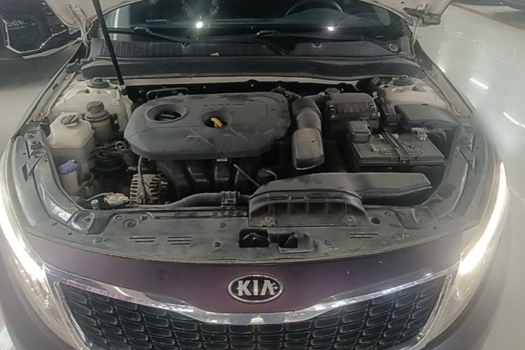 Used Kia K5 2014 2.0L Automatic LUXURY Engine Bay