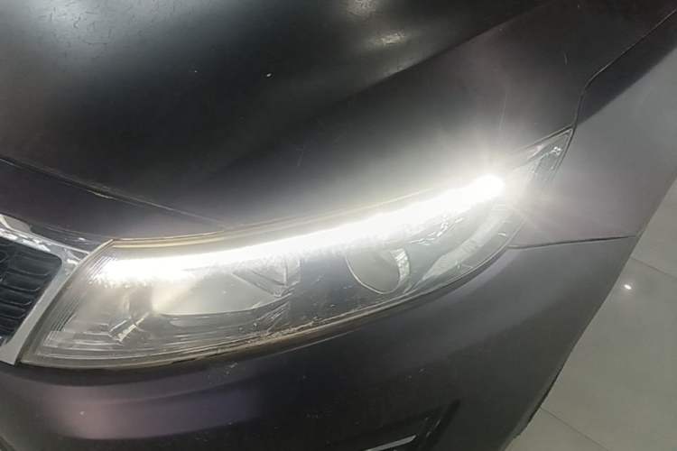 Used Kia K5 2014 2.0L Automatic LUXURY Left Front Headlight