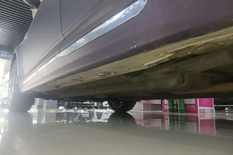 Used Kia K5 2014 2.0L Automatic LUXURY Left Side Sill