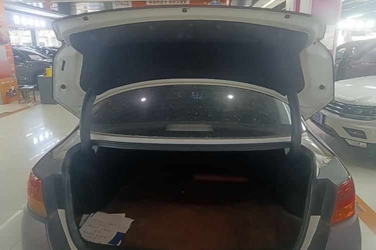 Used Kia K5 2014 2.0L Automatic LUXURY Trunk