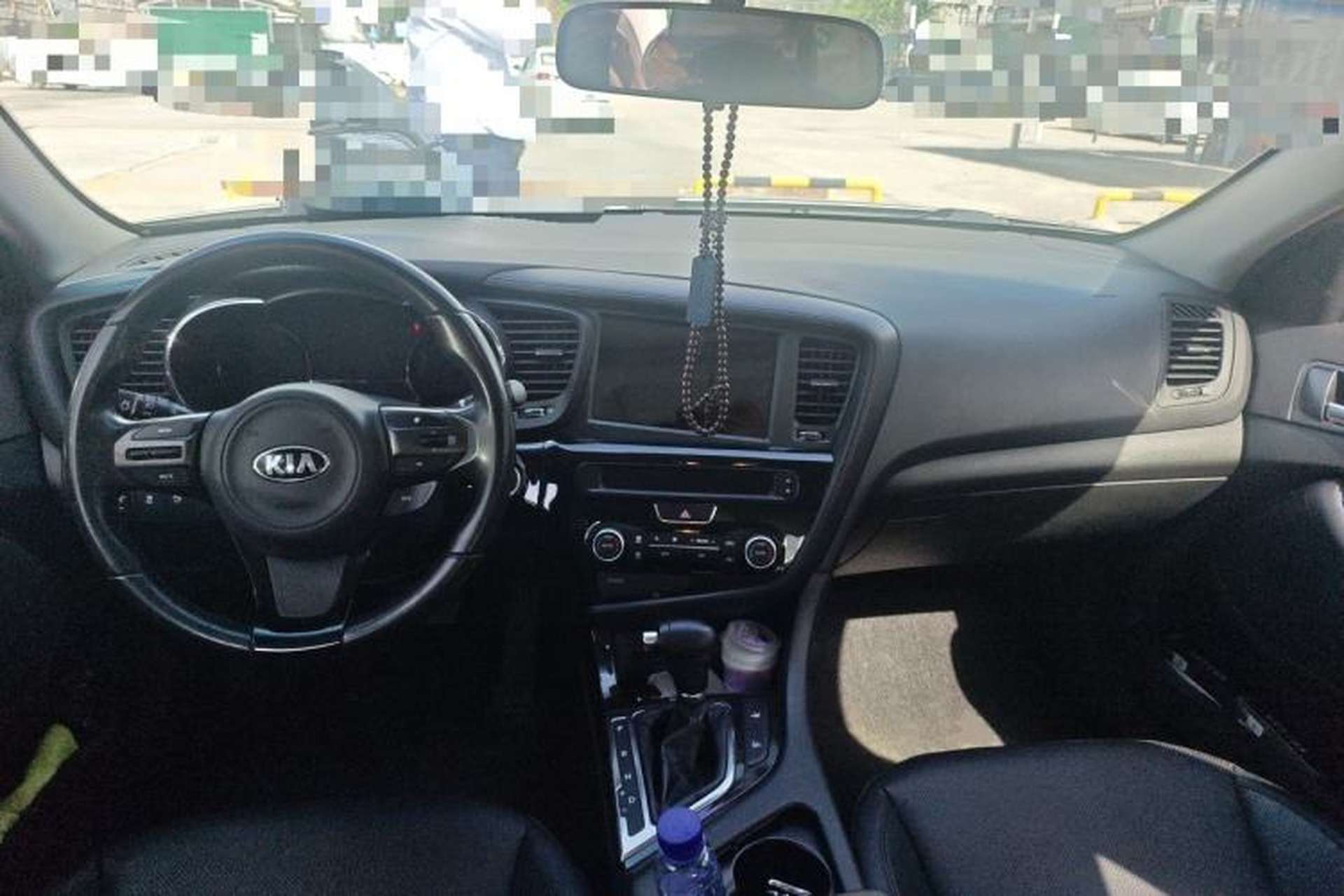 Used Kia K5 2014 2.0L Automatic LUXURY Center Console