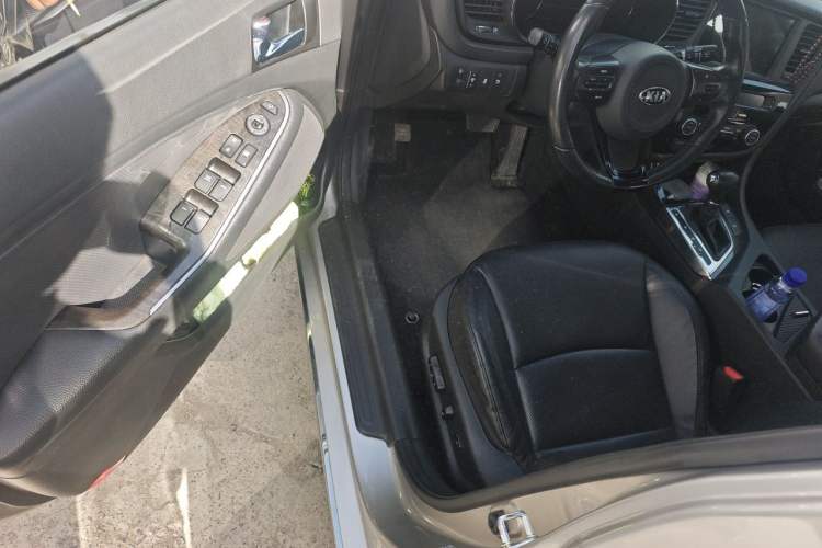 Used Kia K5 2014 2.0L Automatic LUXURY Driver Seat