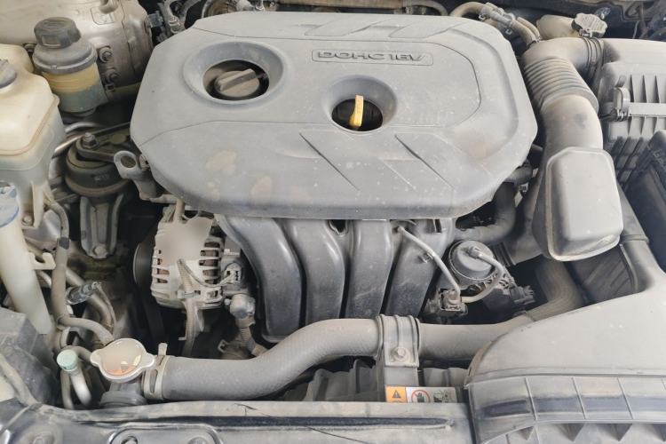 Used Kia K5 2014 2.0L Automatic LUXURY Engine Bay