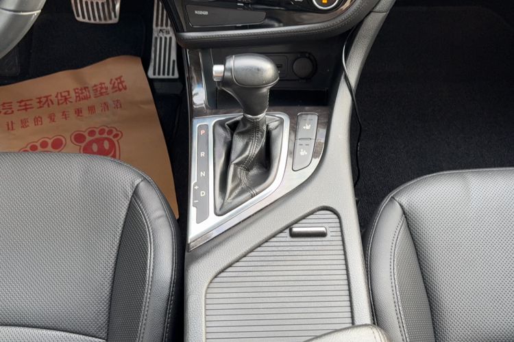 Used Kia K5 2014 2.0L Automatic LUXURY Gear Lever