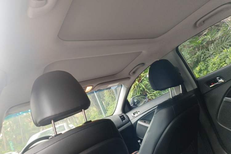 Used Kia K5 2014 2.0L Automatic LUXURY Headliner