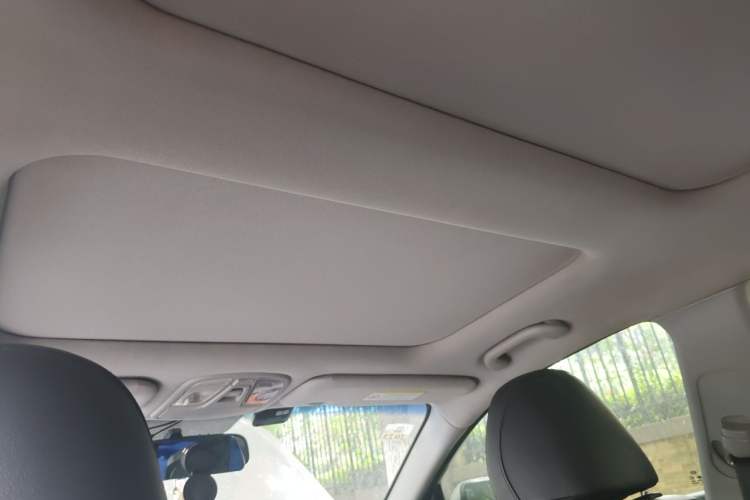 Used Kia K5 2014 2.0L Automatic LUXURY Headliner