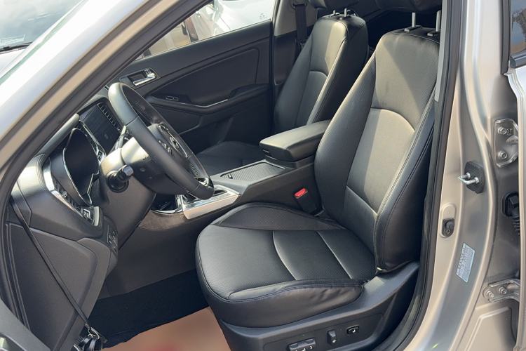 Used Kia K5 2014 2.0L Automatic LUXURY Left Front Seat