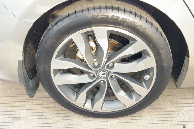 Used Kia K5 2014 2.0L Automatic LUXURY Right Rear Wheel Hub