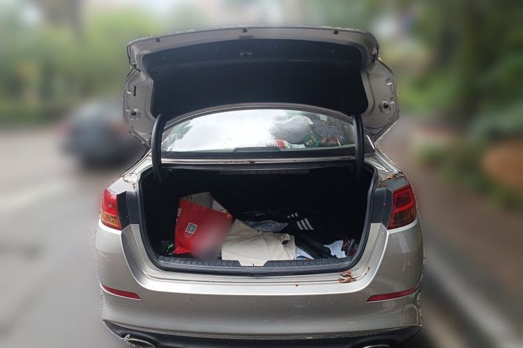 Used Kia K5 2014 2.0L Automatic LUXURY Trunk