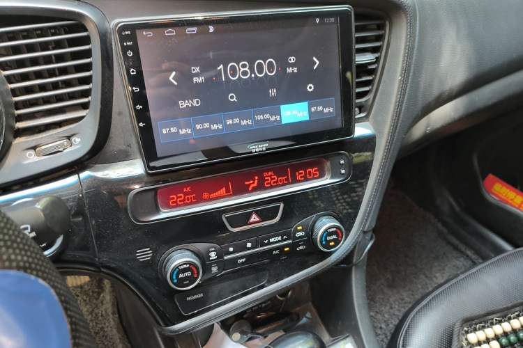 Used Kia K5 2014 2.0L Automatic LUXURY Audio And AC Panel