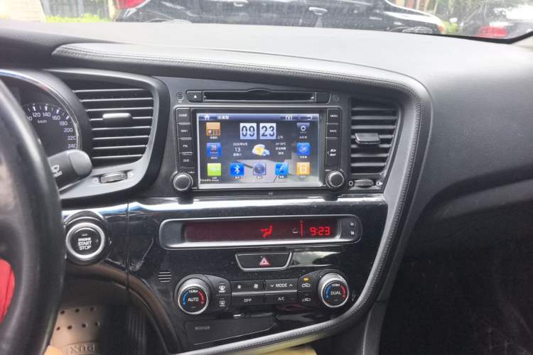 Used Kia K5 2014 2.0L Automatic LUXURY Audio And AC Panel