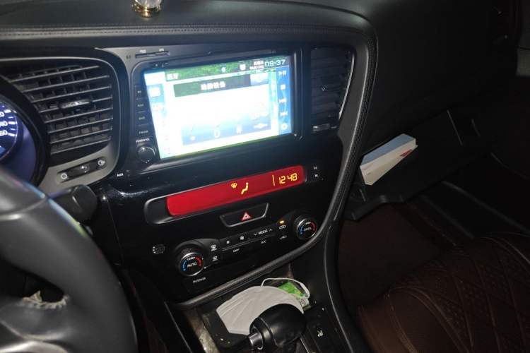 Used Kia K5 2014 2.0L Automatic LUXURY Audio And AC Panel