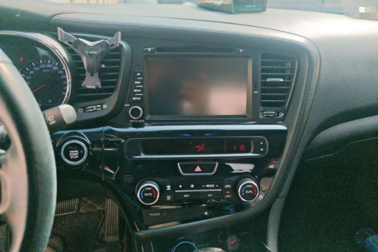 Used Kia K5 2014 2.0L Automatic LUXURY Audio And AC Panel