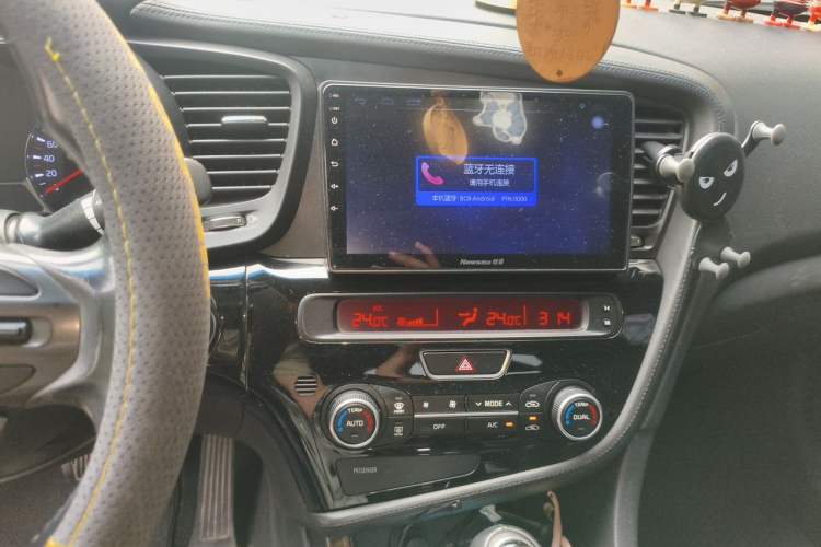 Used Kia K5 2014 2.0L Automatic LUXURY Audio And AC Panel