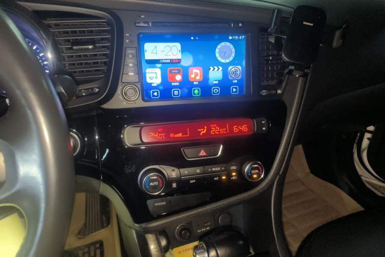 Used Kia K5 2014 2.0L Automatic LUXURY Audio And AC Panel