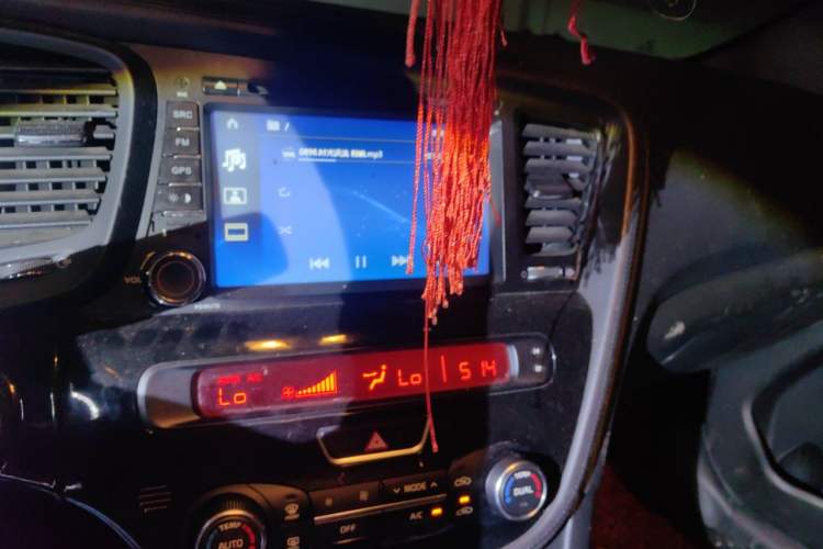Used Kia K5 2014 2.0L Automatic PREMIUM Audio And AC Panel
