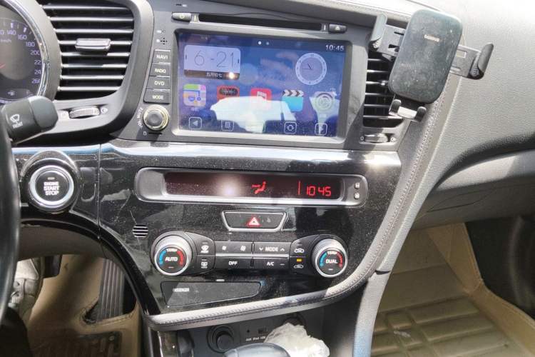 Used Kia K5 2014 2.0L Automatic LUXURY Audio And AC Panel