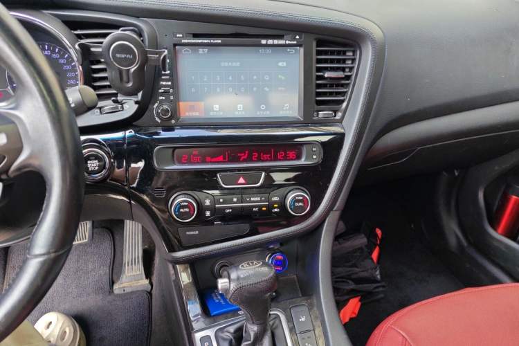 Used Kia K5 2014 2.0L Automatic LUXURY Audio And AC Panel