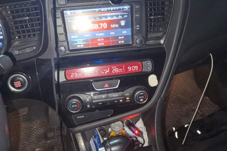 Used Kia K5 2014 2.0L Automatic LUXURY Audio And AC Panel