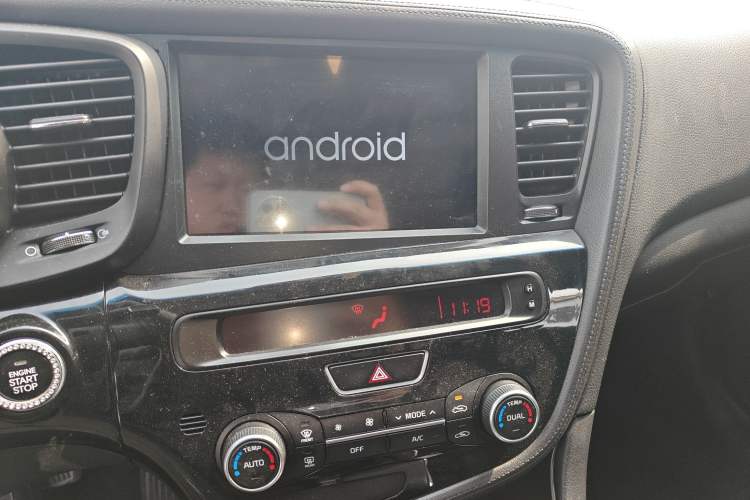 Used Kia K5 2014 2.0L Automatic LUXURY Audio And AC Panel