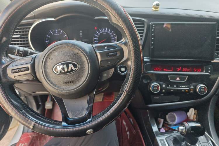 Used Kia K5 2014 2.0L Automatic LUXURY Audio And AC Panel