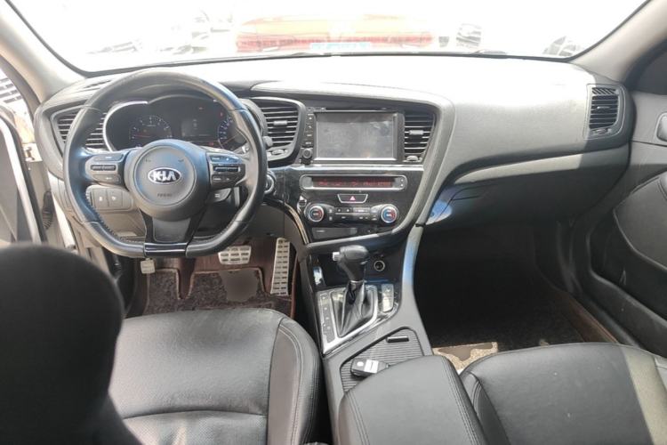 Used Kia K5 2014 2.0T Automatic T-PREMIUM Center Console