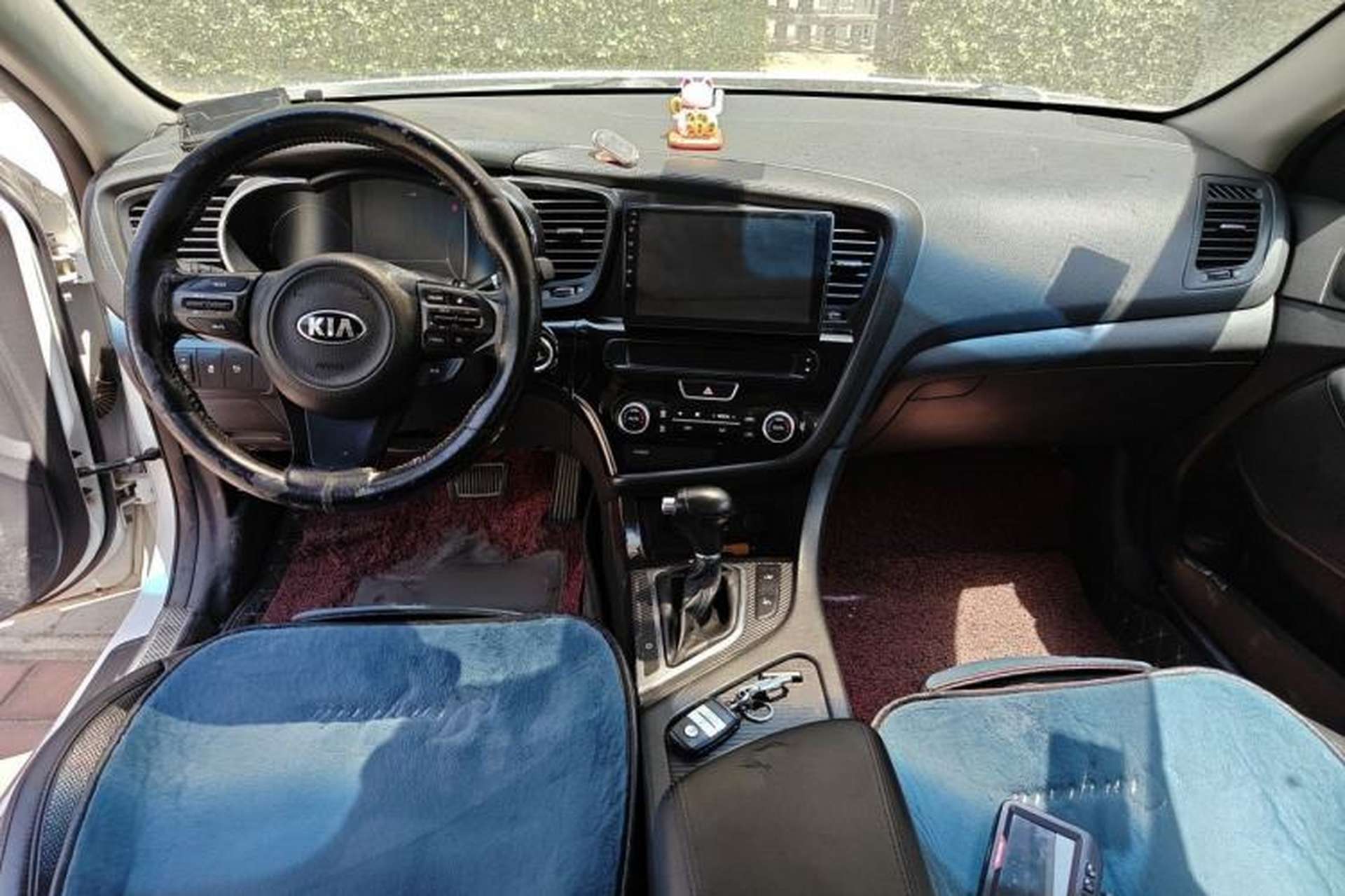 Used Kia K5 2014 2.0L Automatic LUXURY Center Console