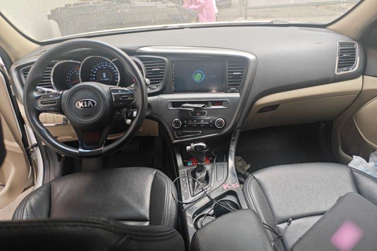 Used Kia K5 2014 2.0L Automatic GL Center Console