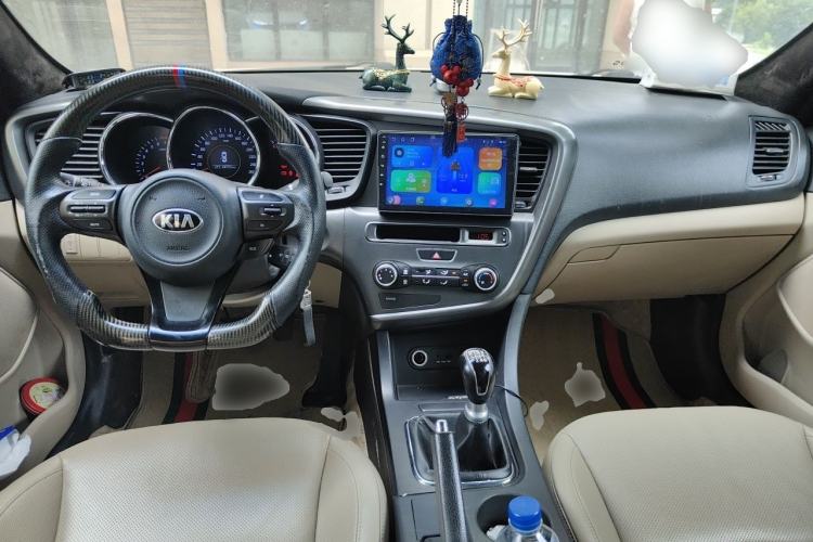 Used Kia K5 2014 2.0L Manual GL Center Console