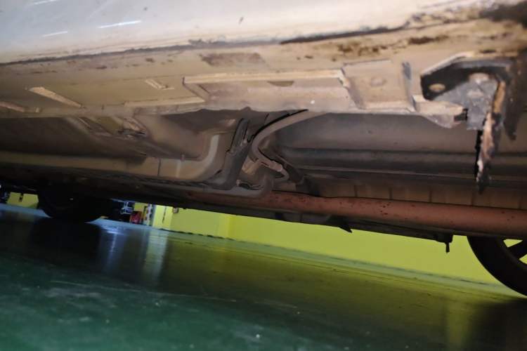 Used Kia K5 2014 2.0L Automatic LUXURY Chassis Front Left