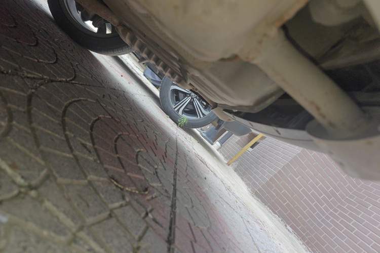 Used Kia K5 2014 2.0L Automatic LUXURY Chassis Front Left