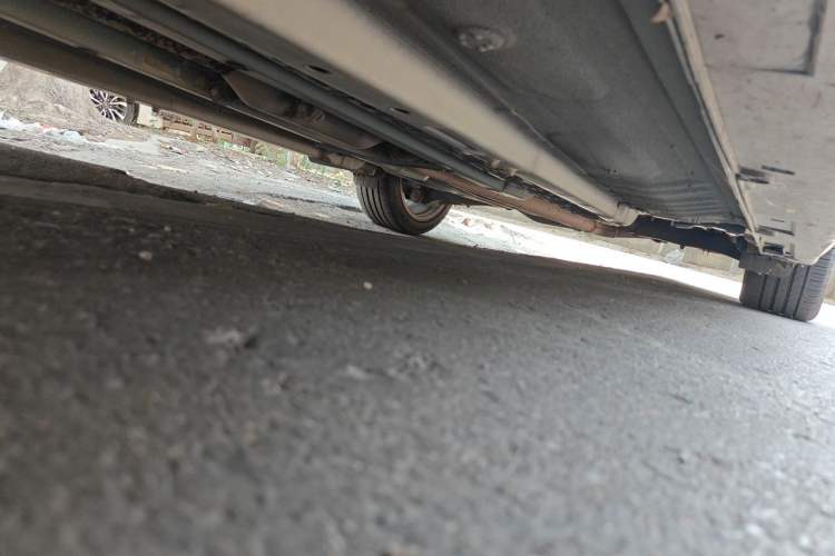 Used Kia K5 2014 2.0L Automatic LUXURY Chassis Front Left