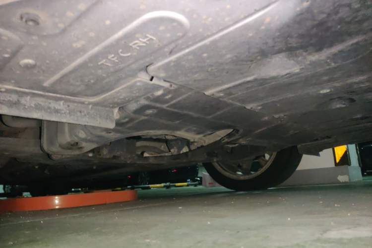 Used Kia K5 2014 2.0L Automatic LUXURY Chassis Front Right
