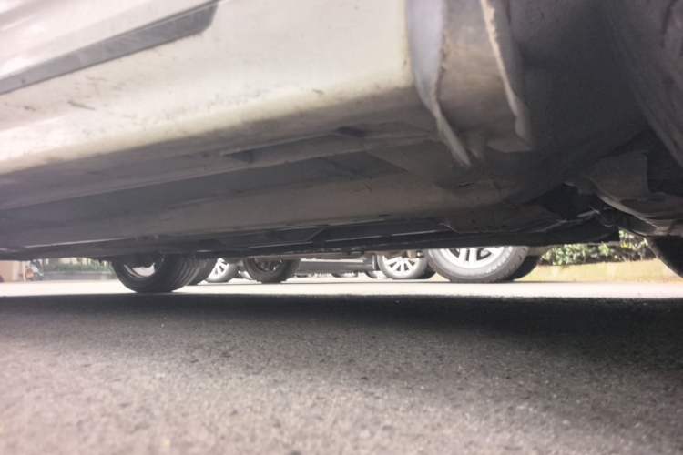 Used Kia K5 2014 2.0L Automatic LUXURY Chassis Front Right