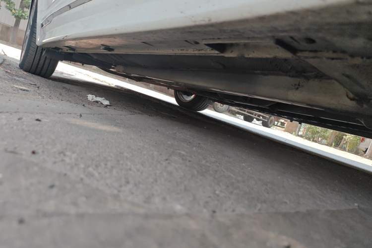 Used Kia K5 2014 2.0L Automatic LUXURY Chassis Front Right
