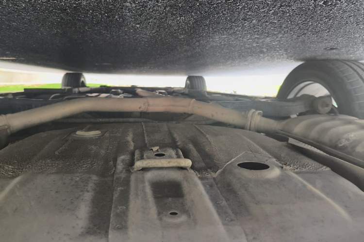 Used Kia K5 2014 2.0L Automatic LUXURY Chassis Rear