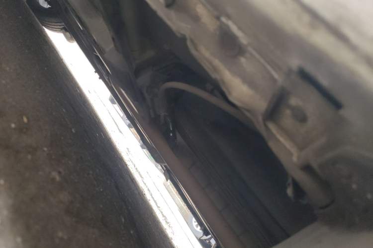 Used Kia K5 2014 2.0L Automatic LUXURY Chassis Rear Left