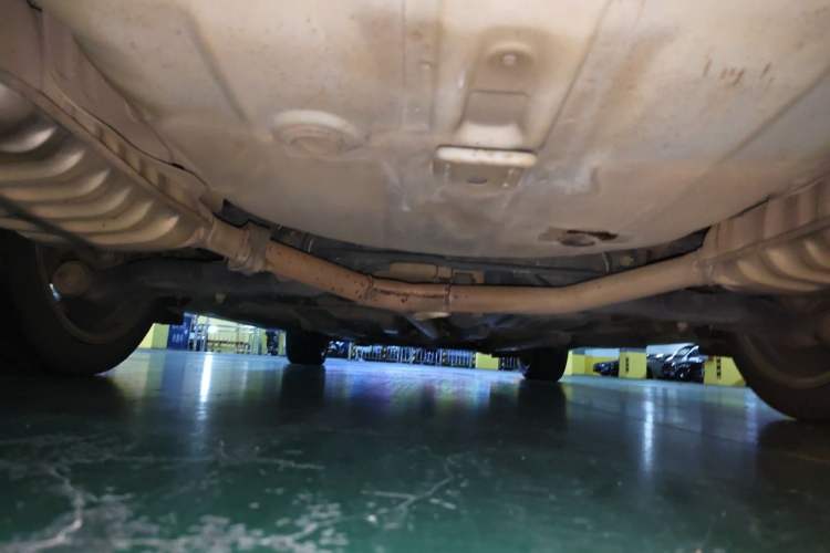 Used Kia K5 2014 2.0L Automatic LUXURY Chassis Rear Left